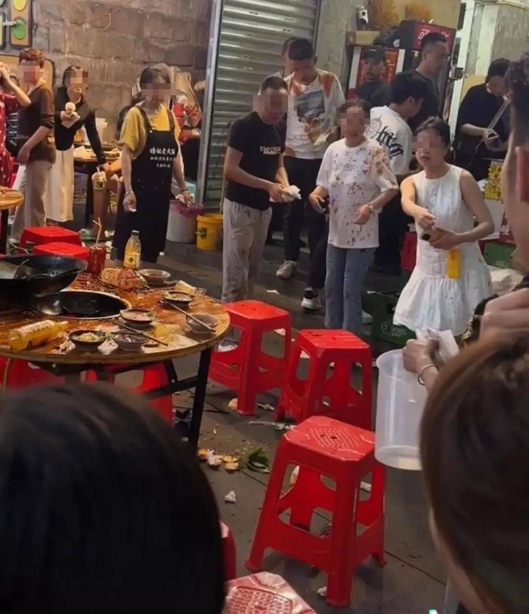 已离世！店主做法被点赞不朽情缘掉进火锅的